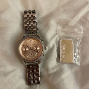 Michael Kors Watch (needs a battery)